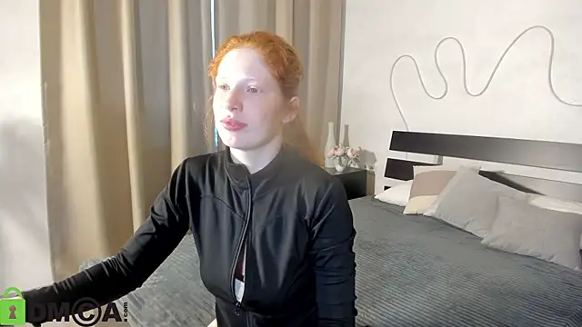 Sandra Wi1son online show from October 6, 2025, 1:40 am