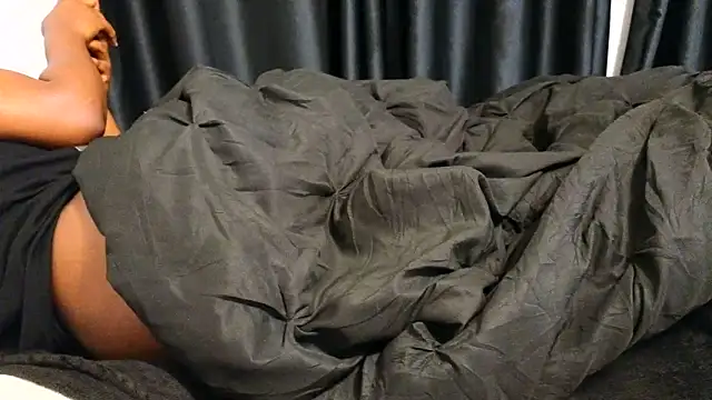 Snapshot of Assiology1111 chatting on March 14, 2025, 4:43 am Assiology1111 online show from March 14, 2025, 4:43 am