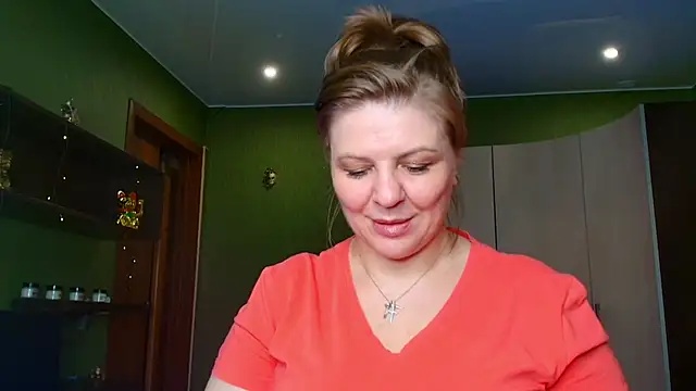 VeronikawGold online show from May 16, 2026, 11:20 am