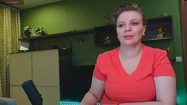 VeronikawGold online show from March 19, 2026, 9:37 pm