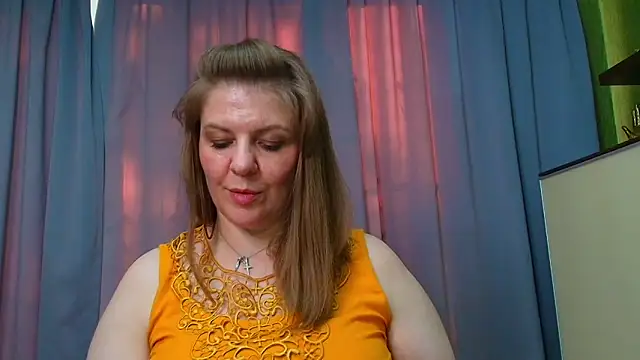 VeronikawGold online show from May 7, 2026, 5:11 am