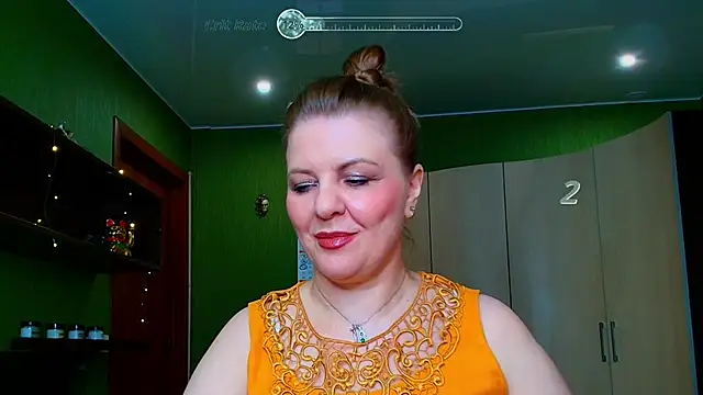 Snapshot of VeronikawGold chatting on June 15, 2026, 7:57 pm VeronikawGold online show from June 15, 2026, 7:57 pm