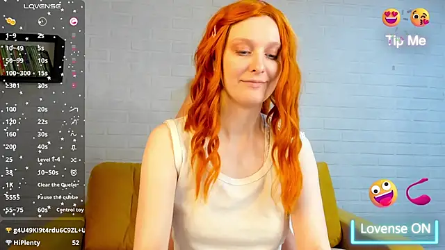 KristinMoore online show from March 20, 2025, 12:43 pm