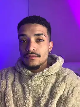 Snapshot of eross_chipre_ chatting on November 1, 2025, 5:03 am eross chipre online show from November 1, 2025, 5:03 am