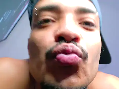 Snapshot of eross_chipre_ chatting on November 13, 2025, 6:01 pm eross chipre online show from November 13, 2025, 6:01 pm