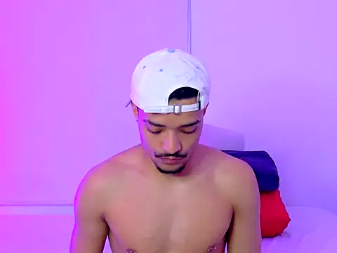 Snapshot of eross_chipre_ chatting on November 20, 2025, 8:53 pm eross chipre online show from November 20, 2025, 8:53 pm