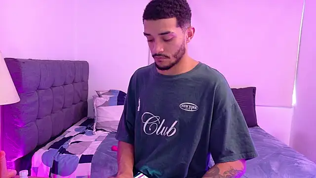 eross chipre  online show from February 16, 2026, 10:29 pm