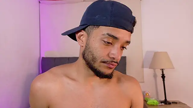 eross chipre  online show from April 8, 2026, 3:52 am