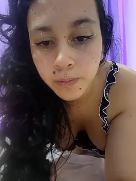 Snapshot of ammy_e chatting on February 24, 2026, 2:12 am ammy e online show from February 24, 2026, 2:12 am