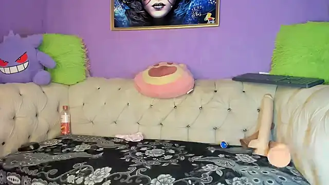 amydelahozgomez online show from October 29, 2025, 11:47 pm