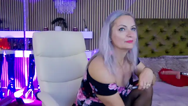 LadyTouch online show from October 7, 2025, 11:50 pm