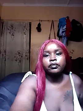 Snapshot of Chubby-Lelah chatting on February 28, 2025, 9:47 am Chubby-Lelah online show from February 28, 2025, 9:47 am