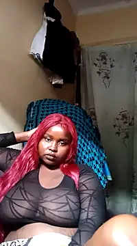 Snapshot of Chubby-Lelah chatting on February 19, 2025, 8:01 am Chubby-Lelah online show from February 19, 2025, 8:01 am