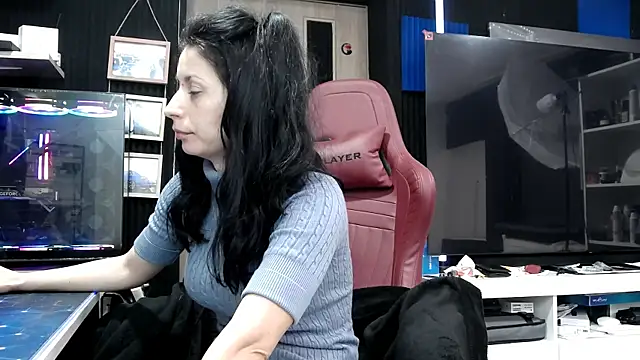 Snapshot of SophieRay92 chatting on March 8, 2025, 5:22 pm SophieRay92 online show from March 8, 2025, 5:22 pm