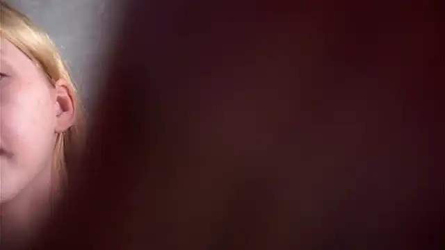 Snapshot of SunnivaCovil chatting on April 15, 2026, 7:58 pm SunnivaCovil online show from April 15, 2026, 7:58 pm