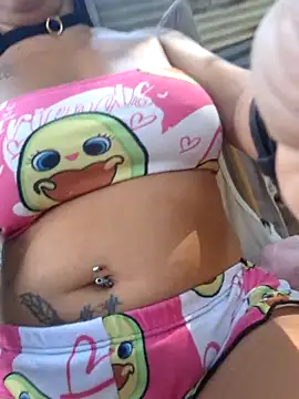 hot veteran01 online show from November 6, 2025, 2:32 pm