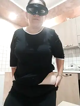 Dolcecurvy online show from September 29, 2025, 8:21 am