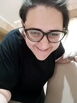 Snapshot of Dolcecurvy chatting on July 11, 2026, 1:11 pm Dolcecurvy online show from July 11, 2026, 1:11 pm