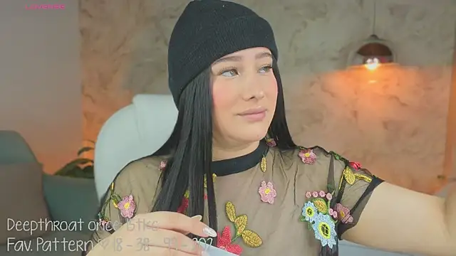 Leaa Cox online show from October 7, 2025, 3:18 am