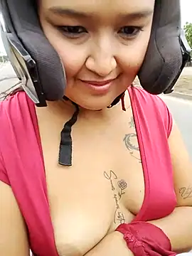 Snapshot of Kassie_Greys chatting on March 15, 2025, 9:49 pm Kassie Greys online show from March 15, 2025, 9:49 pm