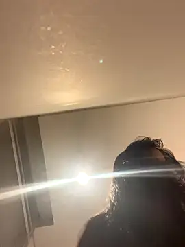 Tyla Ks online show from November 24, 2025, 2:33 am