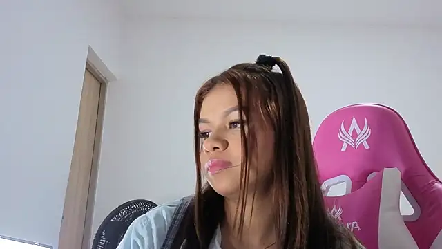 sophia ramirez12 online show from June 25, 2026, 2:20 am