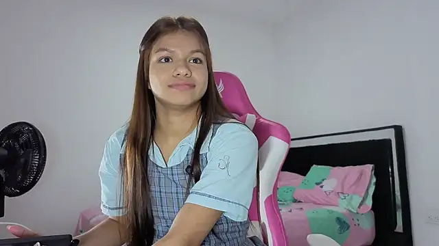 Snapshot of sophia_ramirez12 chatting on April 21, 2026, 2:51 am sophia ramirez12 online show from April 21, 2026, 2:51 am