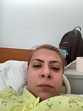 KittieHallo online show from February 24, 2025, 1:42 pm