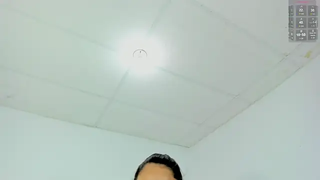 cutie sarax1 online show from November 14, 2025, 11:14 am