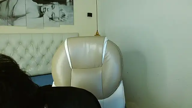 Snapshot of RyanKing19 chatting on February 25, 2025, 4:46 pm RyanKing19 online show from February 25, 2025, 4:46 pm