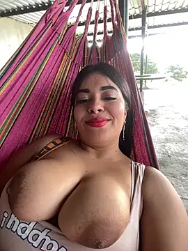 Snapshot of _SARA_69 chatting on April 26, 2026, 1:52 pm SARA 69 online show from April 26, 2026, 1:52 pm