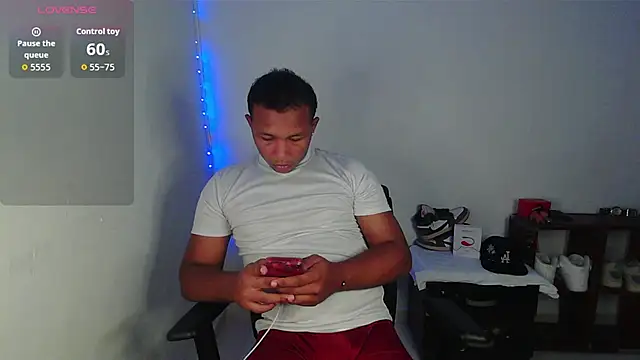 Gooss cum online show from November 8, 2025, 3:54 am