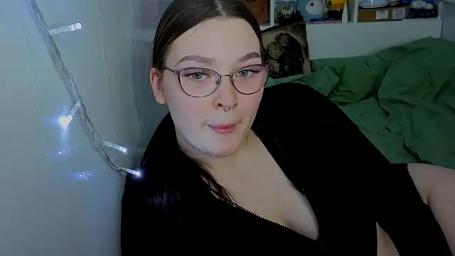 milliedoll online show from October 18, 2025, 11:23 am