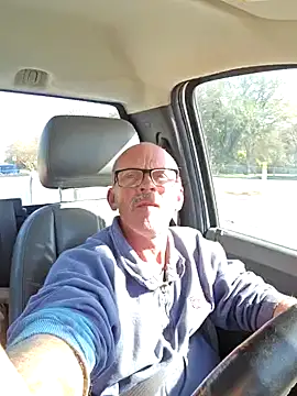 Snapshot of chris8827 chatting on March 5, 2025, 8:53 pm chris8827 online show from March 5, 2025, 8:53 pm
