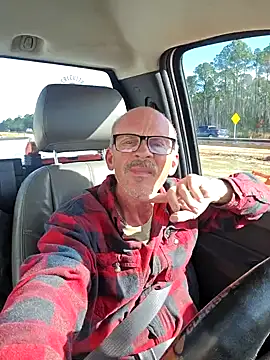 Snapshot of chris8827 chatting on March 10, 2025, 9:18 pm chris8827 online show from March 10, 2025, 9:18 pm