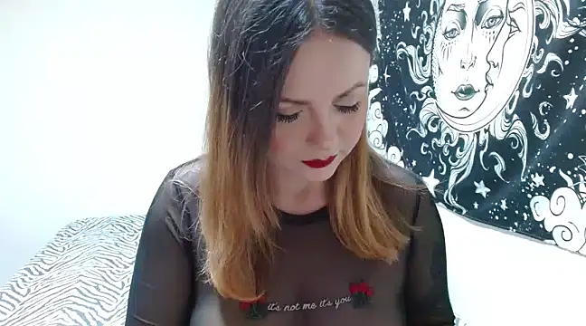 violetwhite777 online show from March 16, 2025, 5:36 am