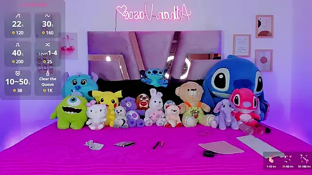 femboy-20 online show from March 5, 2025, 9:15 pm