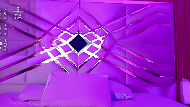 innocenthazel online show from March 28, 2026, 2:56 am