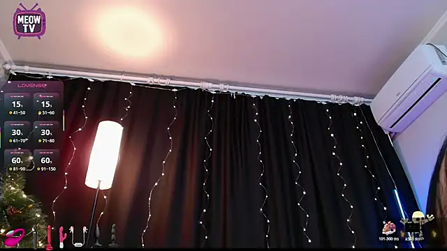 miyakimi0101 online show from December 16, 2025, 12:15 am