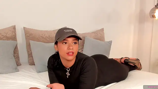 regina noctixx online show from September 14, 2025, 7:09 am