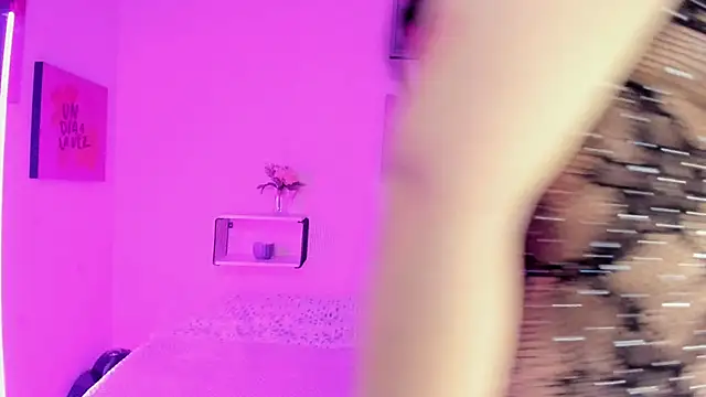 Snapshot of Selene_bennet chatting on February 28, 2026, 3:39 am Selene bennet online show from February 28, 2026, 3:39 am