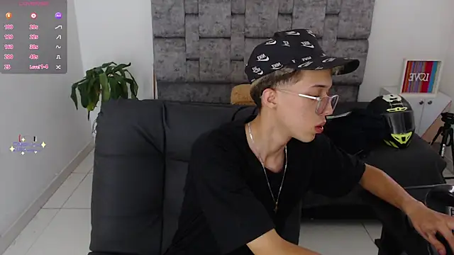 skinny bigcock02 online show from December 1, 2025, 9:04 pm