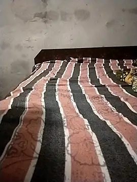 sharnjit299 online show from September 22, 2025, 4:13 pm