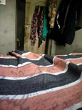 sharnjit299 online show from September 26, 2025, 3:35 am