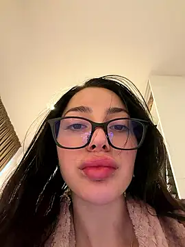 Snapshot of Mia_Splash chatting on January 16, 2026, 7:56 am Mia Splash online show from January 16, 2026, 7:56 am