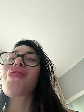 Snapshot of Mia_Splash chatting on February 23, 2026, 8:48 am Mia Splash online show from February 23, 2026, 8:48 am