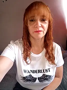 Snapshot of chanel-2025 chatting on November 17, 2025, 8:24 pm chanel-2025 online show from November 17, 2025, 8:24 pm