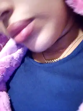 Snapshot of Sexlove1xo chatting on December 19, 2025, 12:40 pm Sexlove1xo online show from December 19, 2025, 12:40 pm