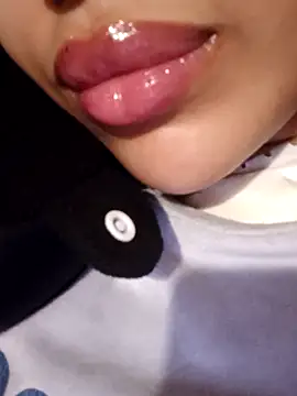 Snapshot of Sexlove1xo chatting on October 30, 2025, 12:36 pm Sexlove1xo online show from October 30, 2025, 12:36 pm