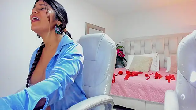 Snapshot of Couple_fantasies69 chatting on March 2, 2025, 9:10 am Couple fantasies69 online show from March 2, 2025, 9:10 am